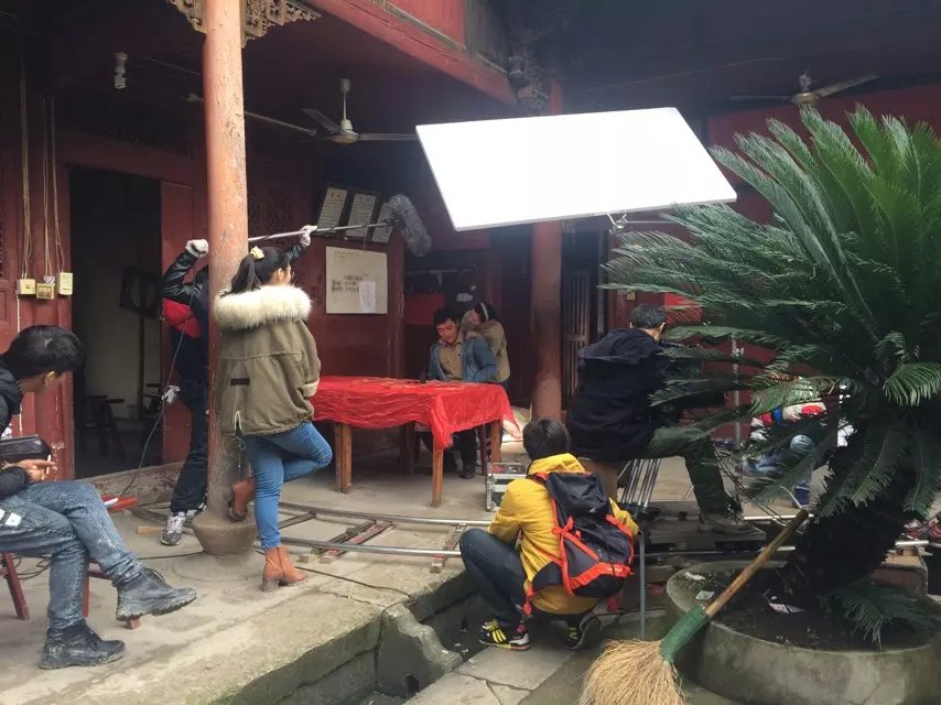 &#72;&#74;&#67;&#40644;&#37329;&#22478;
